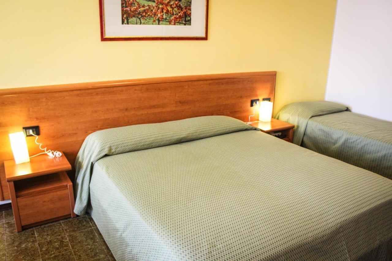 Hotel Centrale Este Kültér fotó