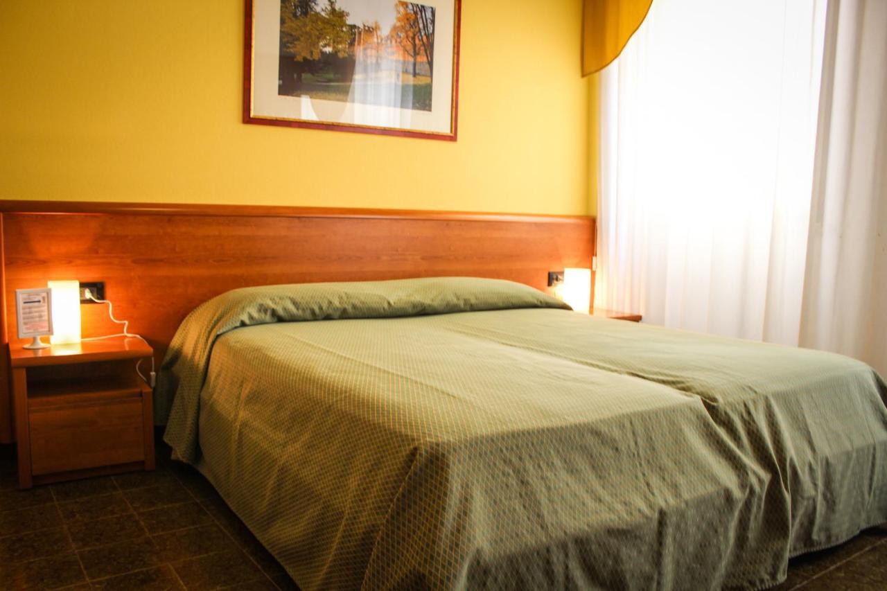 Hotel Centrale Este Kültér fotó