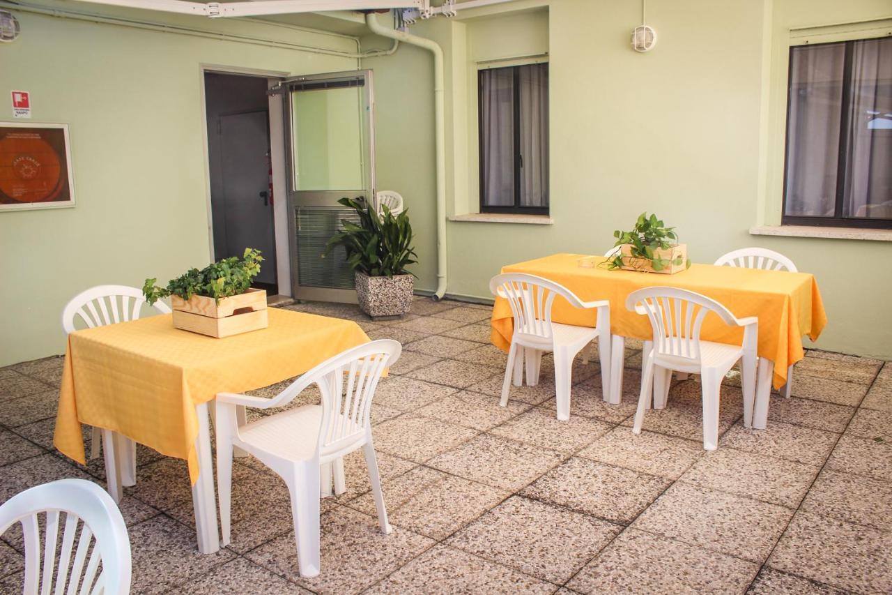 Hotel Centrale Este Kültér fotó
